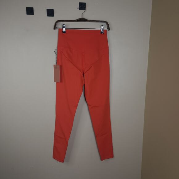 Girlfriend Collective Compressive High-Rise Legging in Tart Size M - Picture 4 of 8